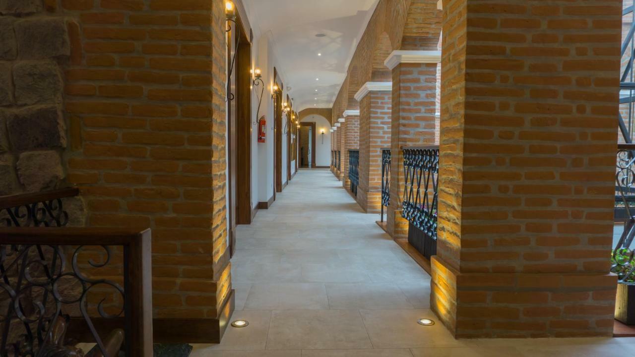 Hotel Otavalo Εξωτερικό φωτογραφία